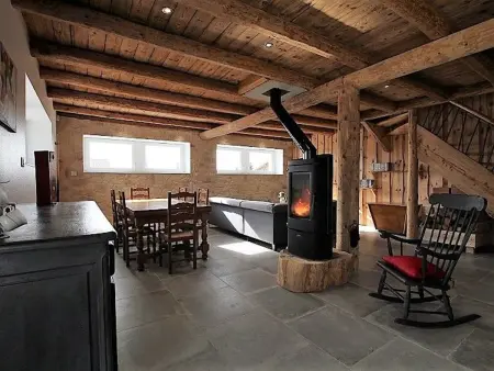 Grand gîte 12 pers. à Boisset : terrasse, jardin et pétanque : photo 7