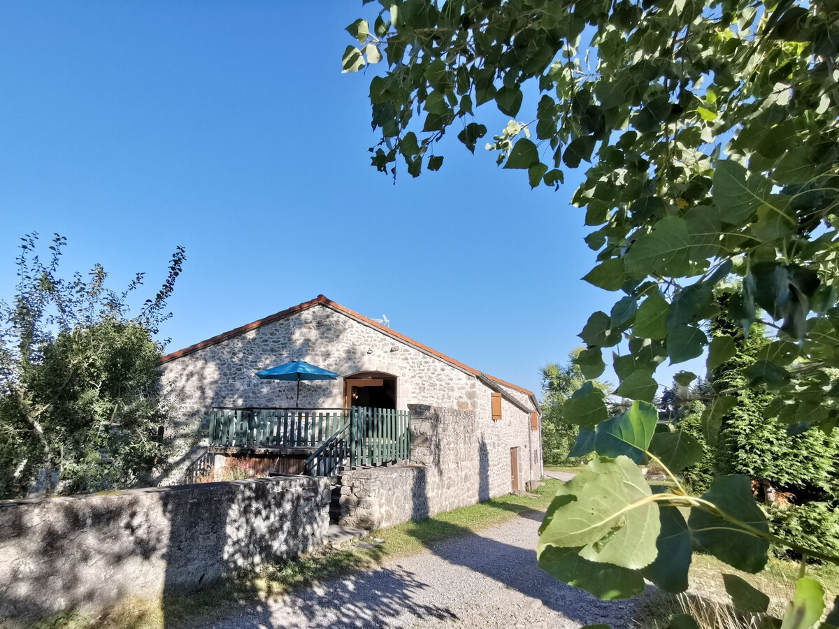 Gîte en grange pour 2 avec terrasse vue forêt - Photo 8