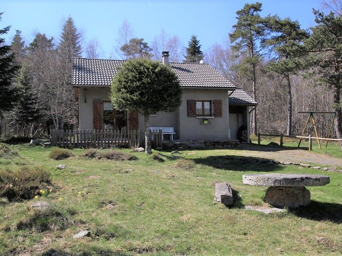 Gîte 3 chambres en forêt du Meygal, 1 km du Lac Bleu - Photo 13
