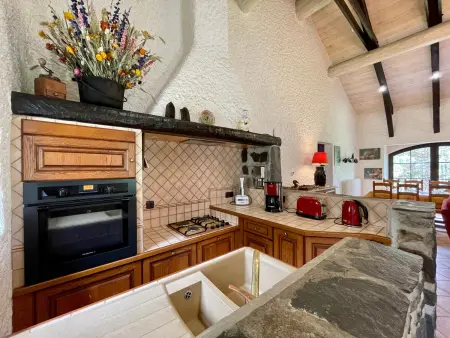 Gîte 8 pers. isolé aux volcans, 4300 m² clos : photo 4