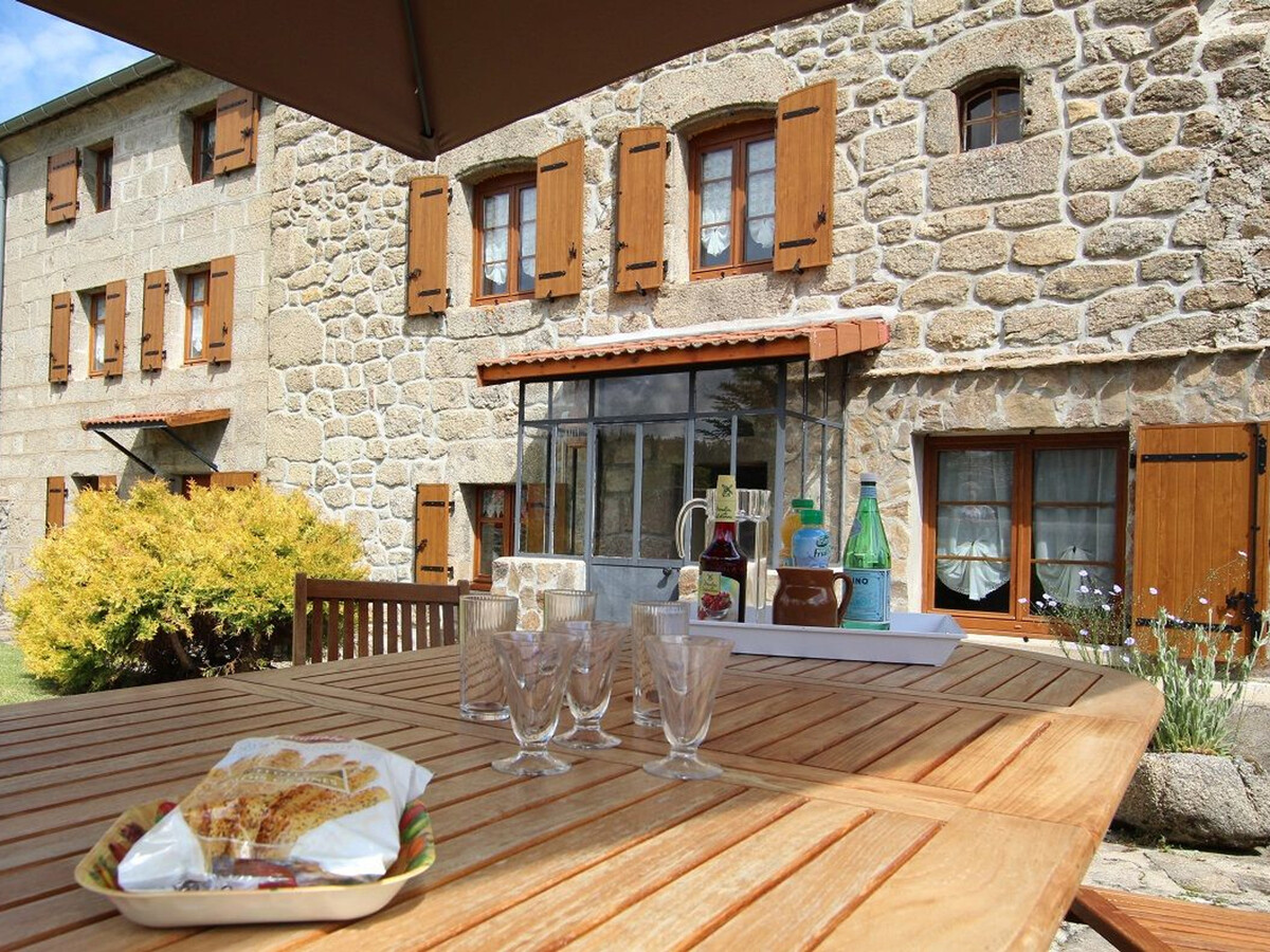 Gîte 8 pers. rénové à Thoras, terrasse et 1200 m² de terrain - Photo 8