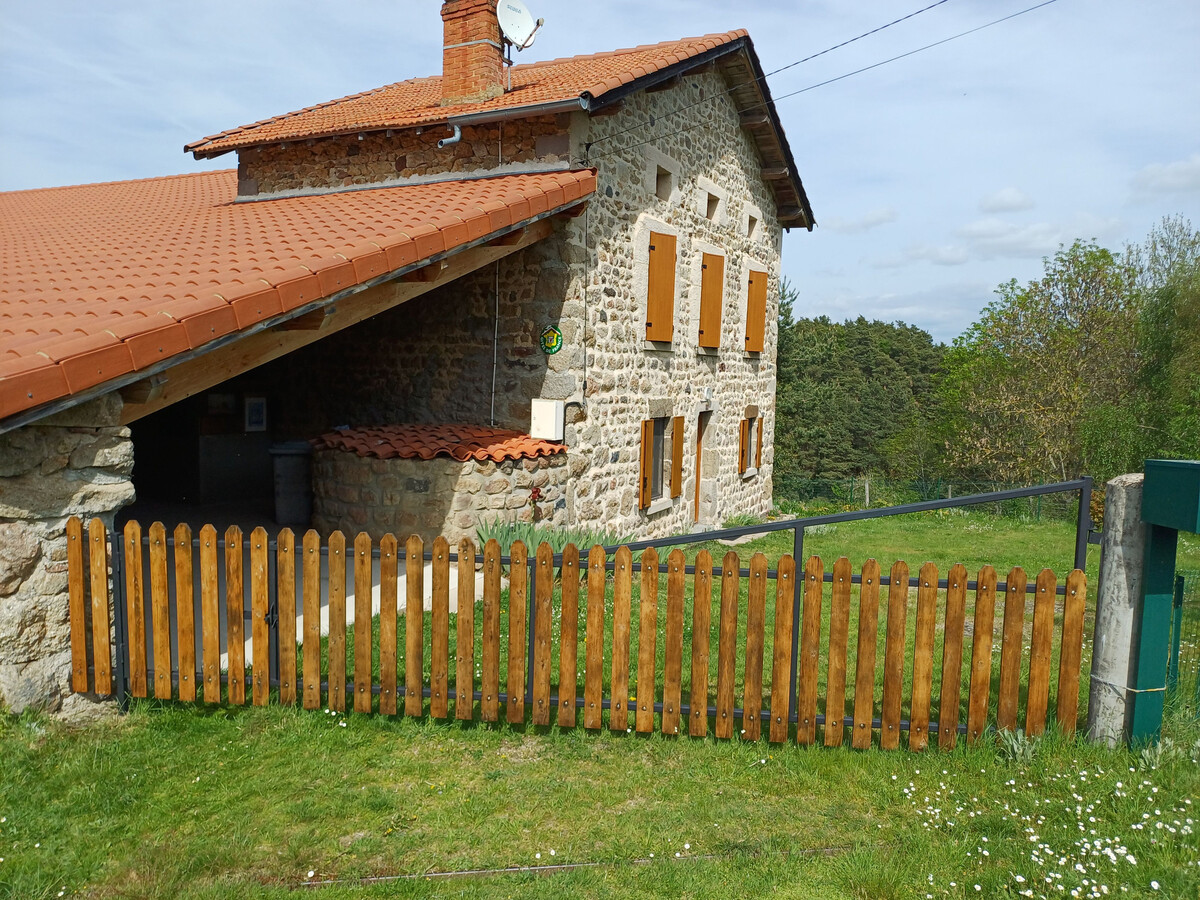 Gîte en pierres, cheminée foyer fermé et jardin clos - Photo 7