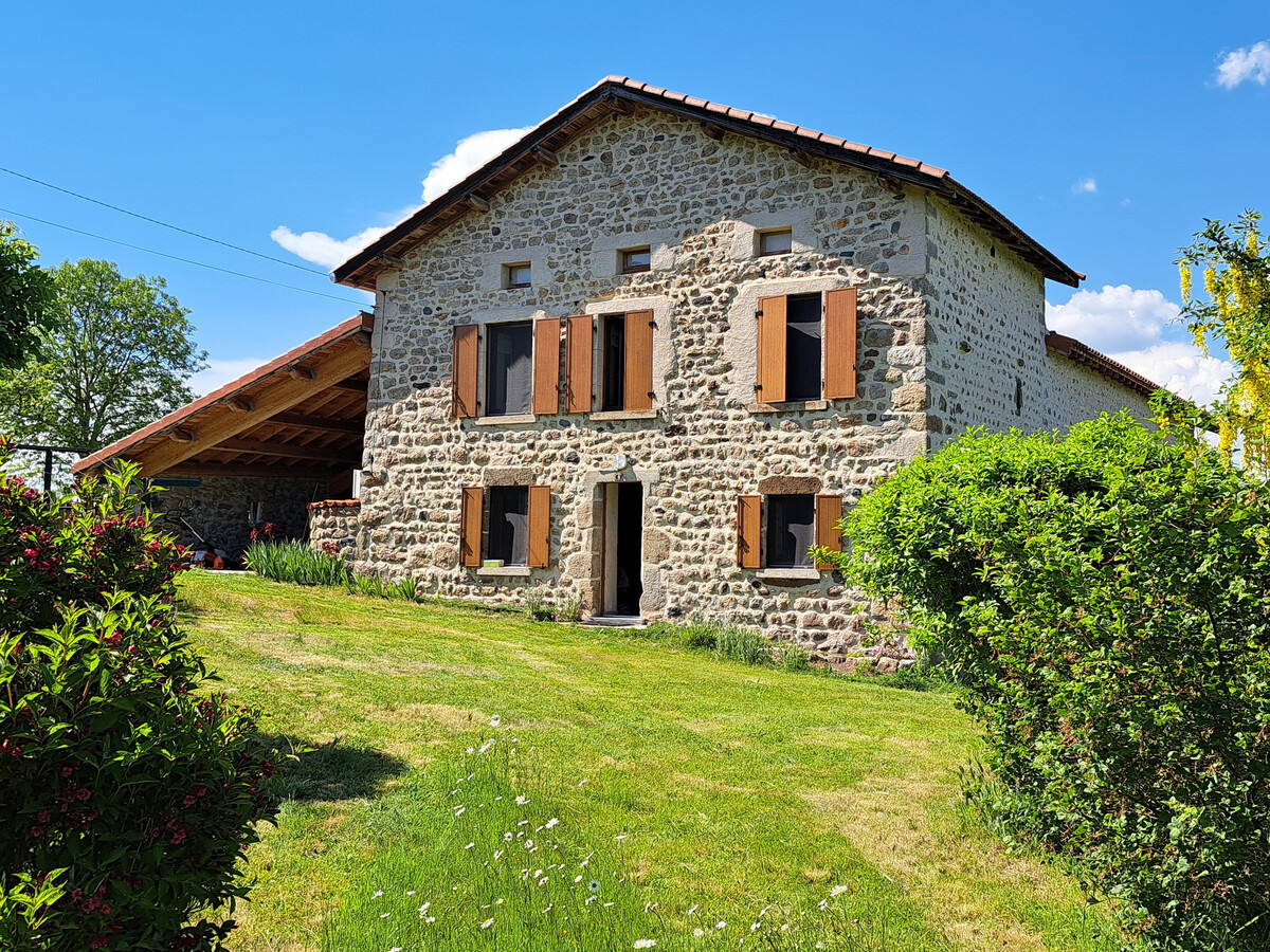 Gîte en pierres, cheminée foyer fermé et jardin clos - Photo 17