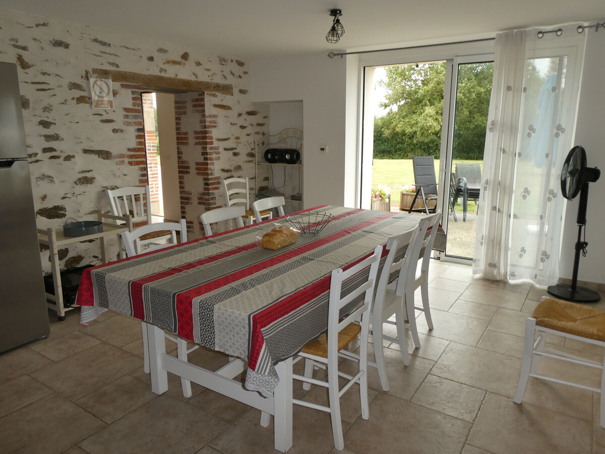 Gîte rural 10 personnes avec terrain 2000 m² et terrasse - Photo 3