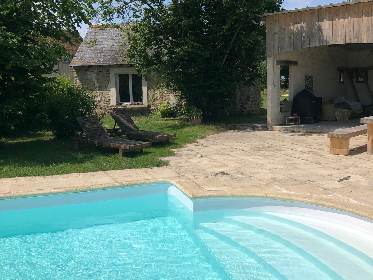 Gîte avec piscine en Brenne – 2 ch, 4 pers, tout inclus - Photo 1
