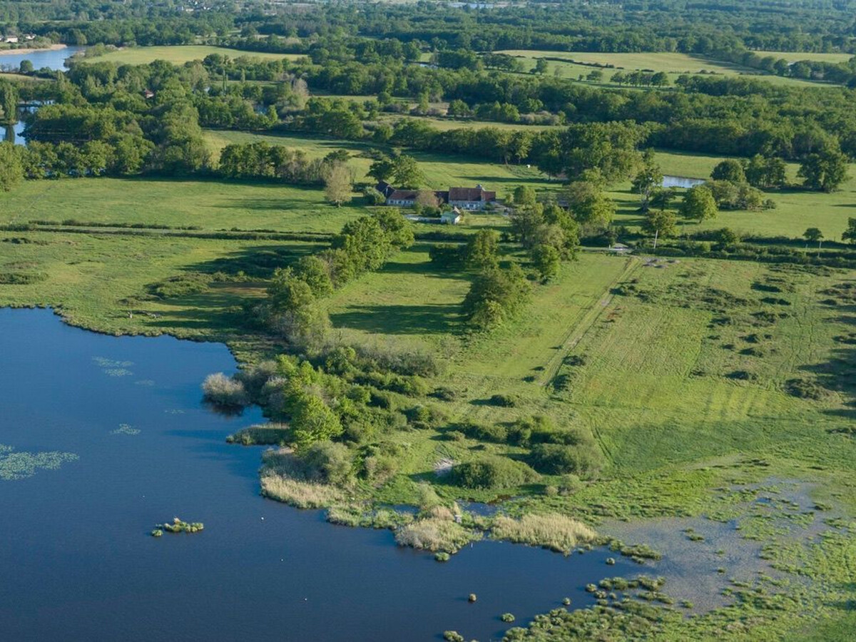 Gîte avec piscine en Brenne – 2 ch, 4 pers, tout inclus - Photo 13