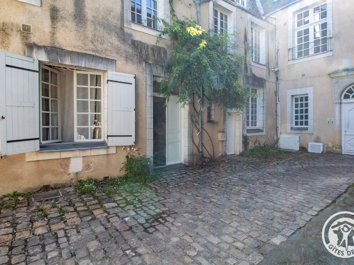 Studio 25 m² centre historique Angers, portail bleu - Photo 11