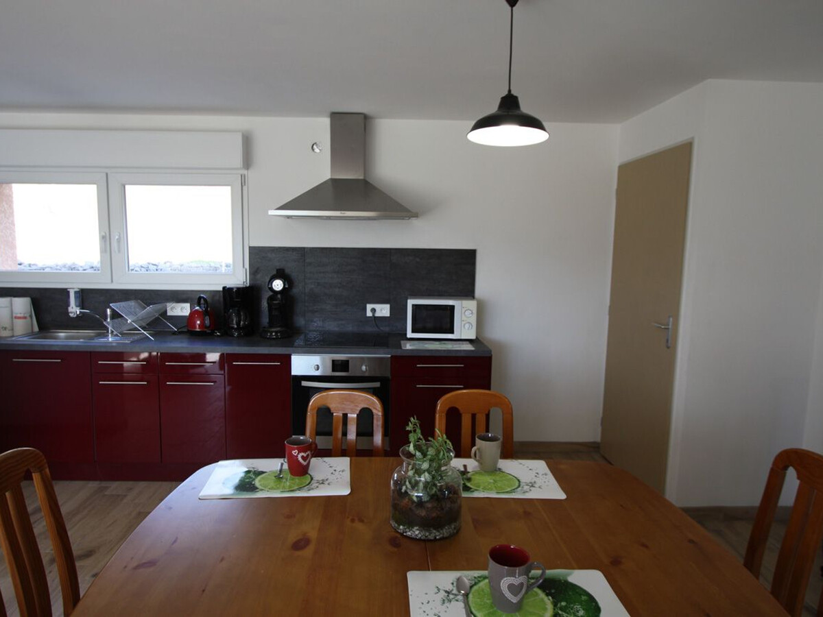 Gîte 4 personnes à Combrimont, vue montagne et terrasse couverte - Photo 12