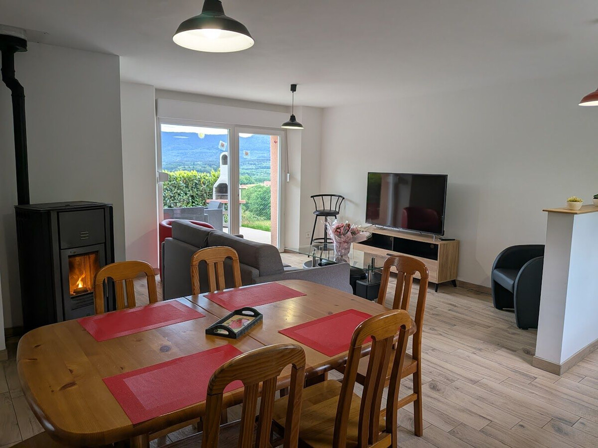 Gîte 4 personnes à Combrimont, vue montagne et terrasse couverte - Photo 19