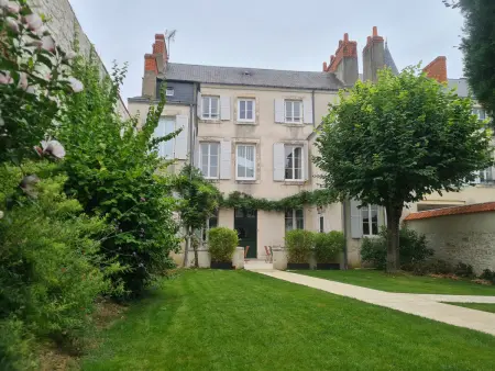 Maison de maître 8 chambres avec spa et jardin à Châteauroux : photo 12