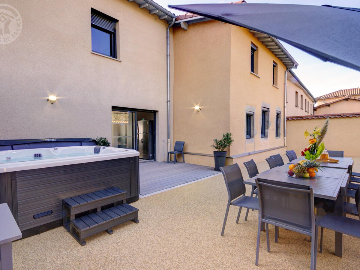 Gîte 220m² - 12 pers., jacuzzi et terrain de pétanque - Photo 3