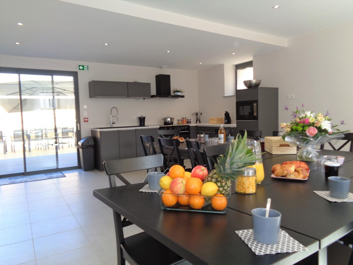 Gîte 220m² - 12 pers., jacuzzi et terrain de pétanque - Photo 7