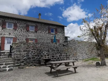 Gîte Sous les Étoiles : 13 pers, cour, ping-pong à Mézères - Photo 7