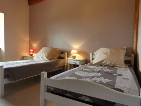 Gîte Sous les Étoiles : 13 pers, cour, ping-pong à Mézères - Photo 10