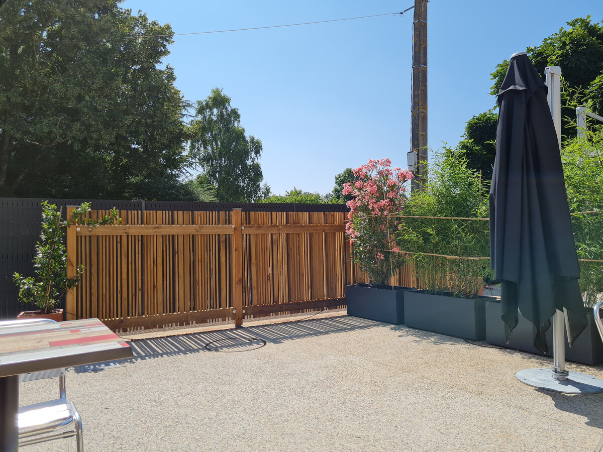 Studio avec mezzanine, cour privative et piscine chauffée à Rochetrejoux - Photo 2