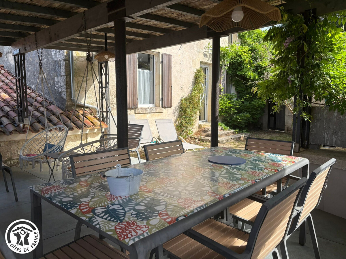 Gîte d'Architecte 6 Pers. avec Terrasse et Jardin à Pissotte - Photo 26