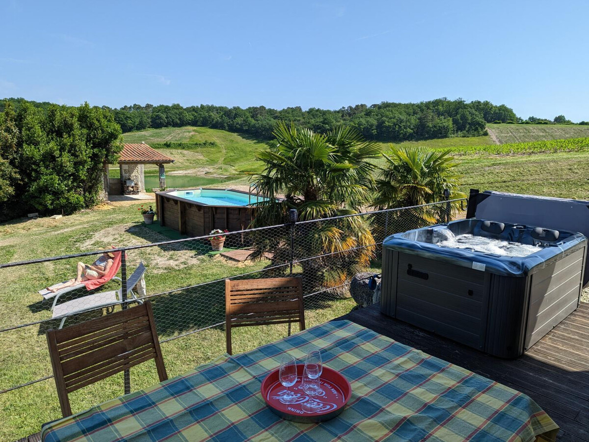 Gîte isolé 6 pers. avec piscine et spa en Charente - Photo 1