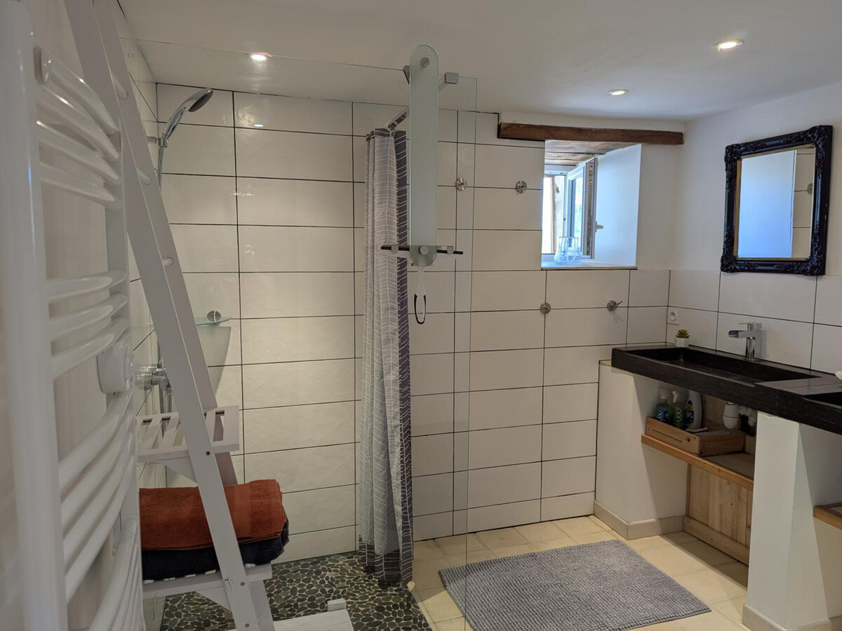 Gîte isolé 6 pers. avec piscine et spa en Charente - Photo 20