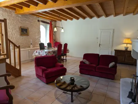 Gîte familial avec piscine chauffée, jardin privé et équipements bébé en pleine propriété viticole. - Photo 6