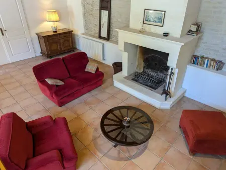 Gîte familial avec piscine chauffée, jardin privé et équipements bébé en pleine propriété viticole. - Photo 7