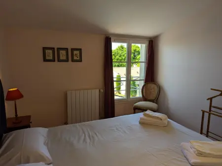 Gîte familial avec piscine chauffée, jardin privé et équipements bébé en pleine propriété viticole. - Photo 12
