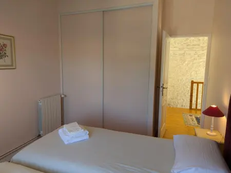Gîte familial avec piscine chauffée, jardin privé et équipements bébé en pleine propriété viticole. - Photo 17