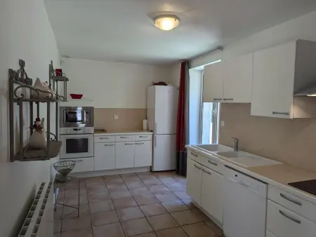 Gîte familial avec piscine chauffée, jardin privé et équipements bébé en pleine propriété viticole. - Photo 22