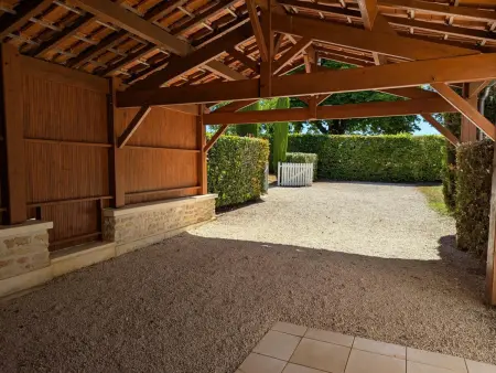 Gîte familial avec piscine chauffée, jardin privé et équipements bébé en pleine propriété viticole. - Photo 25