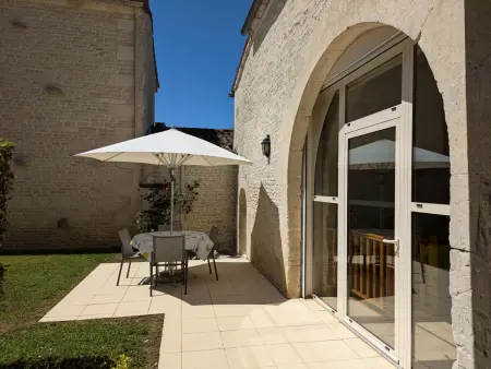 Gîte familial avec piscine chauffée, jardin privé et équipements bébé en pleine propriété viticole. - Photo 27