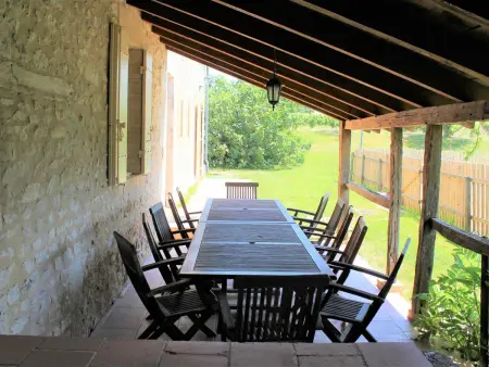 Gîte 13 personnes, piscine privée et vignobles à Saussignac : photo 11