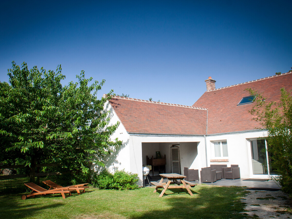 Gîte Loire spacieux, piscine chauffée, tennis et wifi - Photo 2