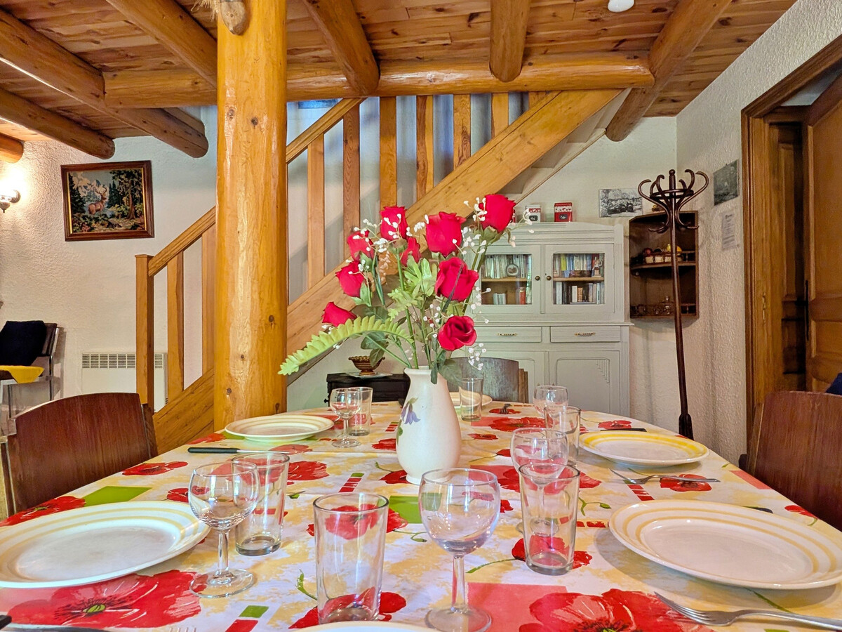 Gîte en pierre XIXᵉ au bord du ruisseau, 6 pers. - Photo 2