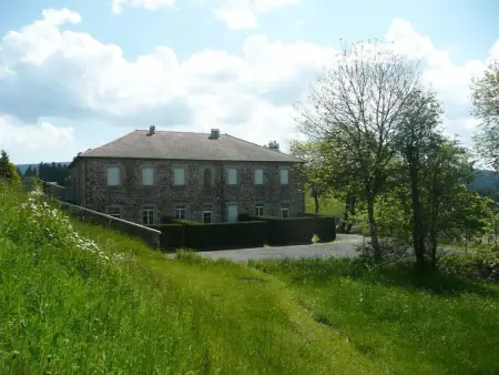 Gîte de plain-pied 3 chambres, jardin 50m² à Saint-Julien : photo 4