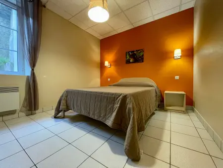 Gîte de plain-pied 3 chambres, jardin 50m² à Saint-Julien : photo 7