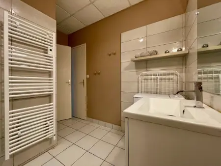 Gîte de plain-pied 3 chambres, jardin 50m² à Saint-Julien : photo 8