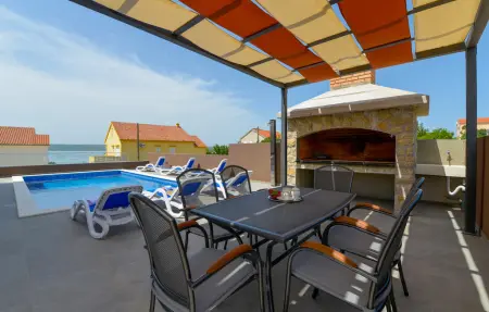 Maison 6 personnes à Maslenica - Photo 1
