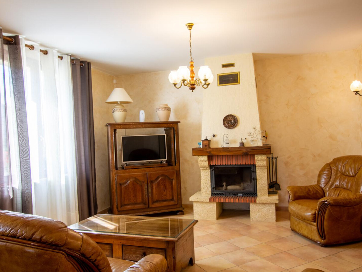 Gîte 6 pers. en forêt de la Double avec 5 ha - Photo 3