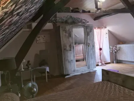 Maison de campagne proche de la Dordogne avec grand jardin et cheminée - Photo 9