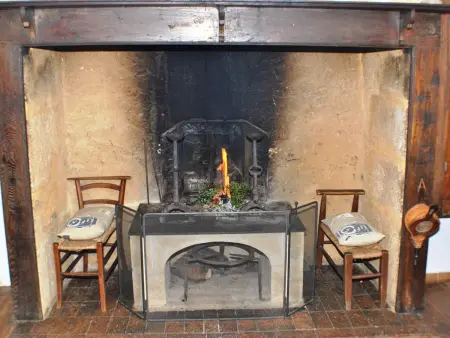 Maison de campagne proche de la Dordogne avec grand jardin et cheminée - Photo 22