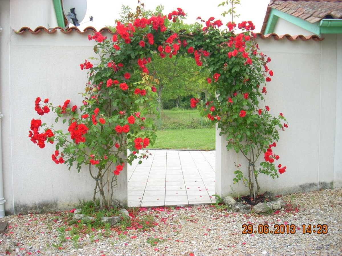Gîte 3 personnes avec terrasse et jardin clos à Saint-Méard-de-Drône - Photo 2