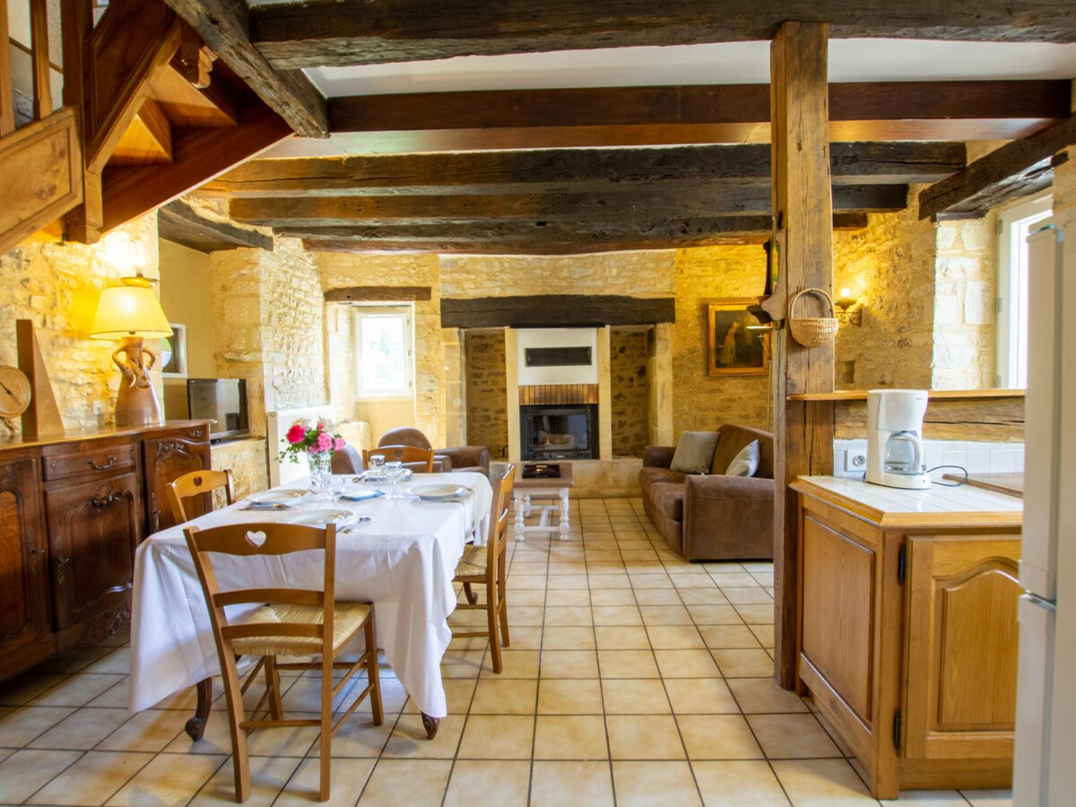 Gîte 6 personnes Périgord Noir, cheminée et jardin clos - Photo 3