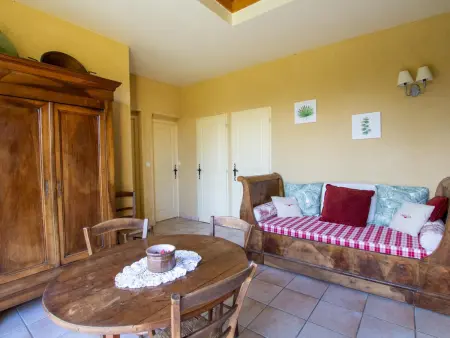 Gîte 6 personnes Lalinde - Maison avec cheminée et grand jardin clos : photo 12