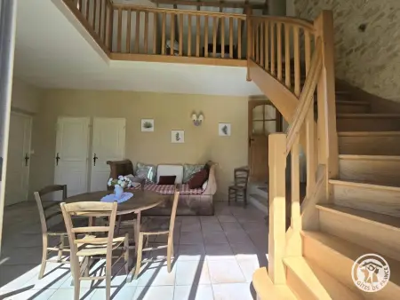 Gîte 6 personnes Lalinde - Maison avec cheminée et grand jardin clos : photo 15