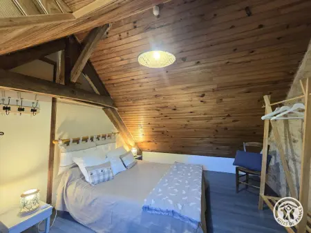 Gîte 6 personnes Lalinde - Maison avec cheminée et grand jardin clos : photo 17