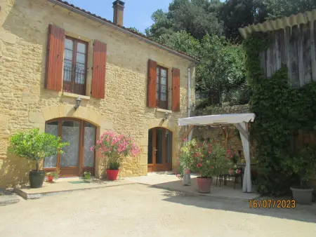Maison en Pierre Rénovée 4 Pers avec Jardin et Terrasse, Proche Dordogne - Photo 6