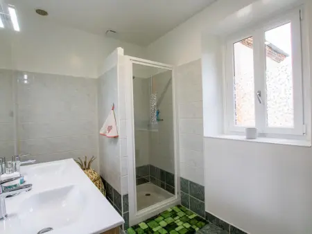 Maison en Pierre Rénovée 4 Pers avec Jardin et Terrasse, Proche Dordogne - Photo 11
