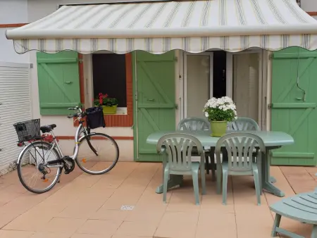 Location maison à La Tranche sur Mer, Maison de Vacances à La Tranche-sur-Mer avec Piscine, à 350m de la Plage, 4 Couchages