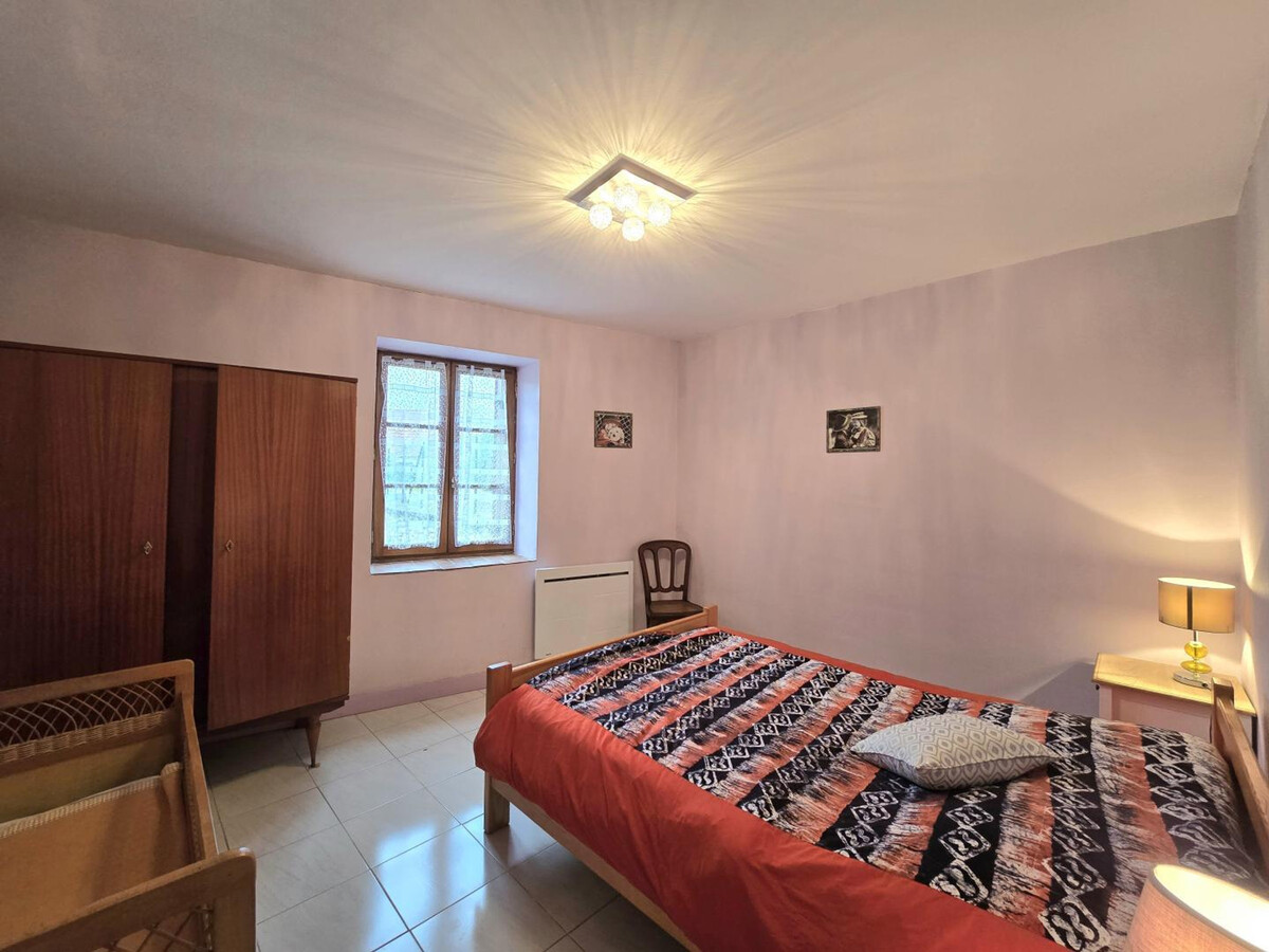 Gîte 5 personnes avec cheminée et terrain clos au Périgord - Photo 3