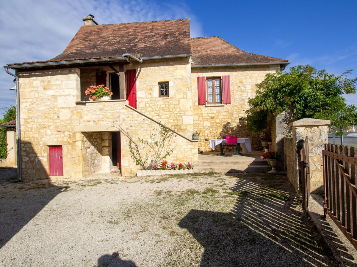 Gîte 4 personnes avec terrain, 14 km de Sarlat - Photo 1