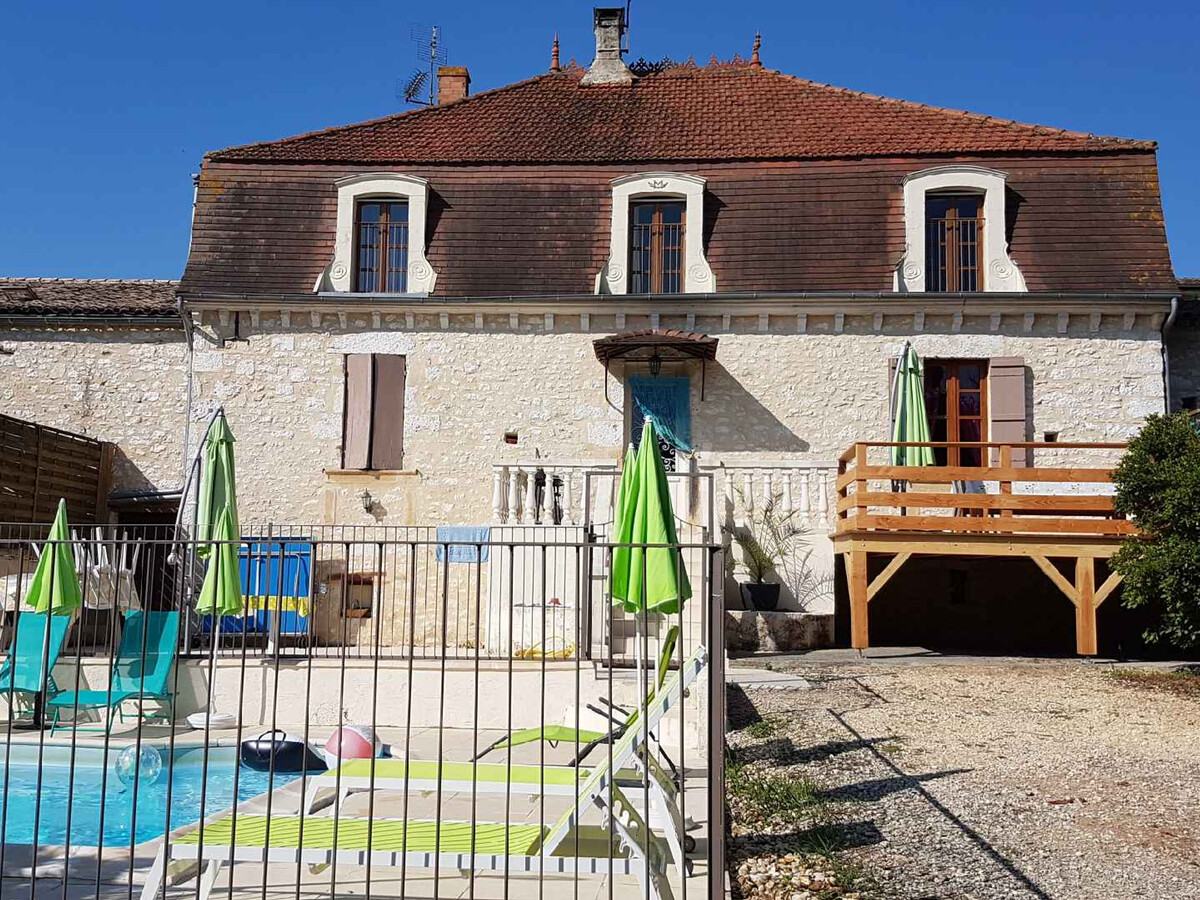 Gîte en pierre avec piscine 8x4m, 10 personnes, Rampieux - Photo 1